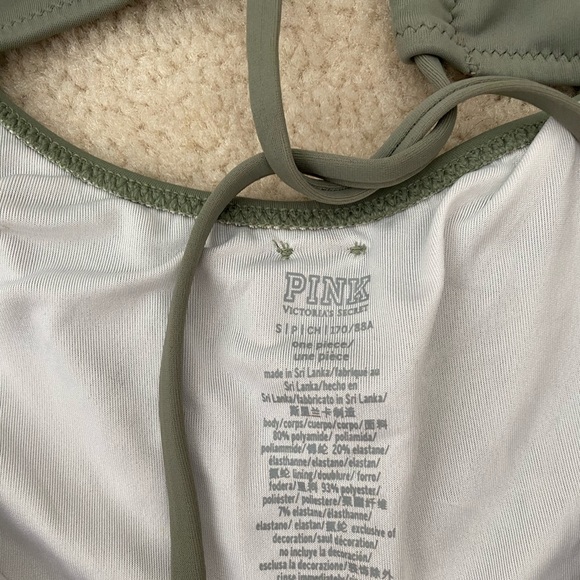 Bathing suit - Picture 3 of 3